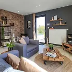 1 Bedroom Lovely In *