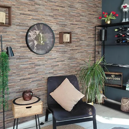 Apartmán 1 Bedroom Lovely In *