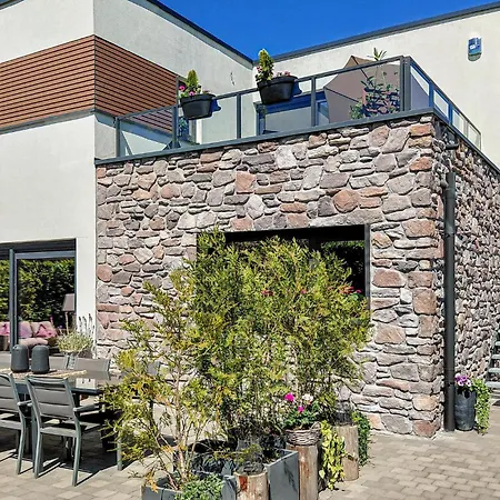 1 Bedroom Lovely In Appartement *